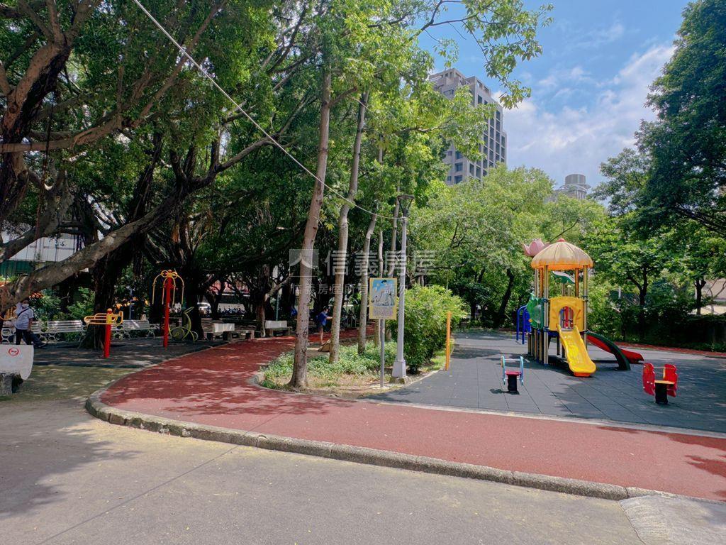 稀有綠如意邊間三面採光房屋室內格局與周邊環境