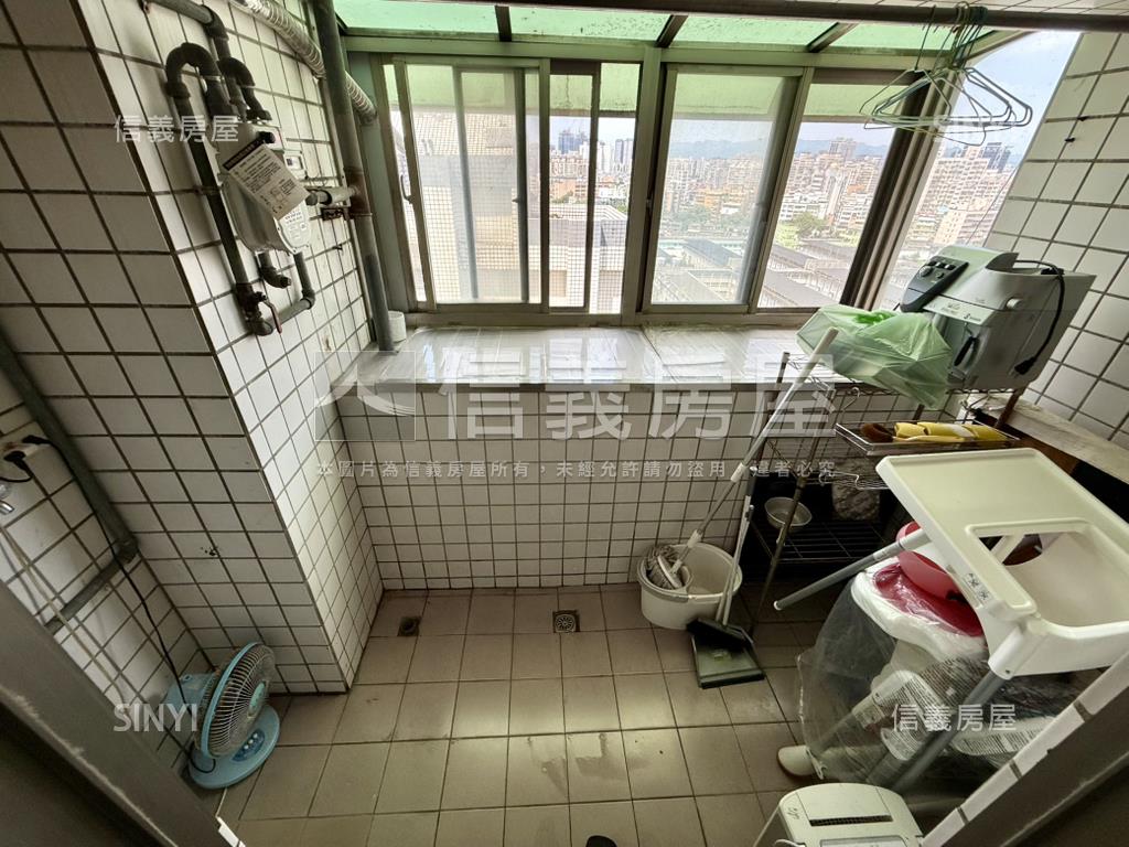龍觀美妝·翱翔天際房屋室內格局與周邊環境