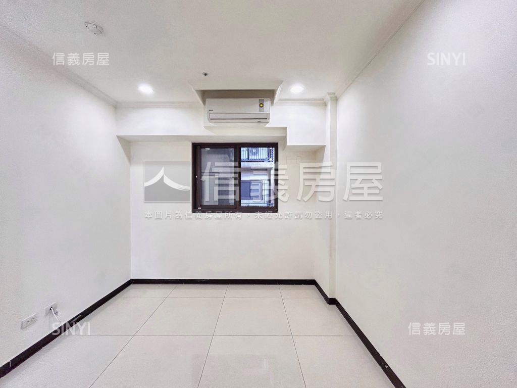 初日景觀採光正三房車位房屋室內格局與周邊環境