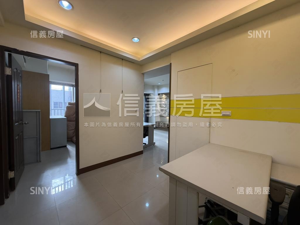 次高樓港灣景觀宅房屋室內格局與周邊環境