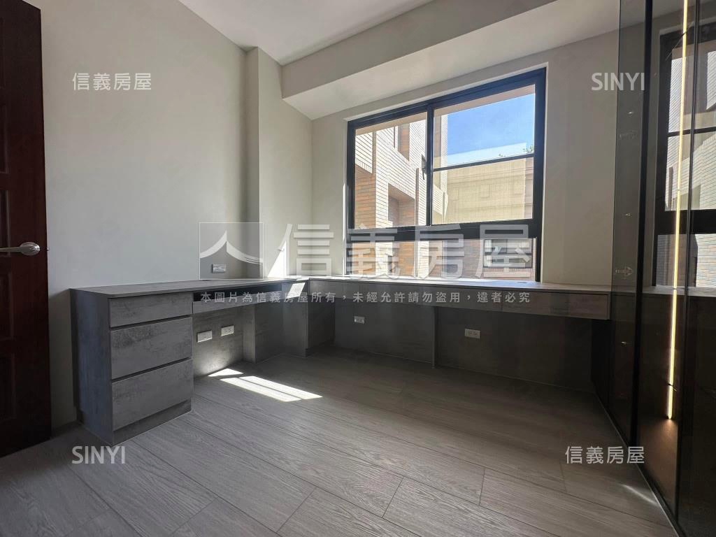 名軒快樂家景觀裝潢４房房屋室內格局與周邊環境