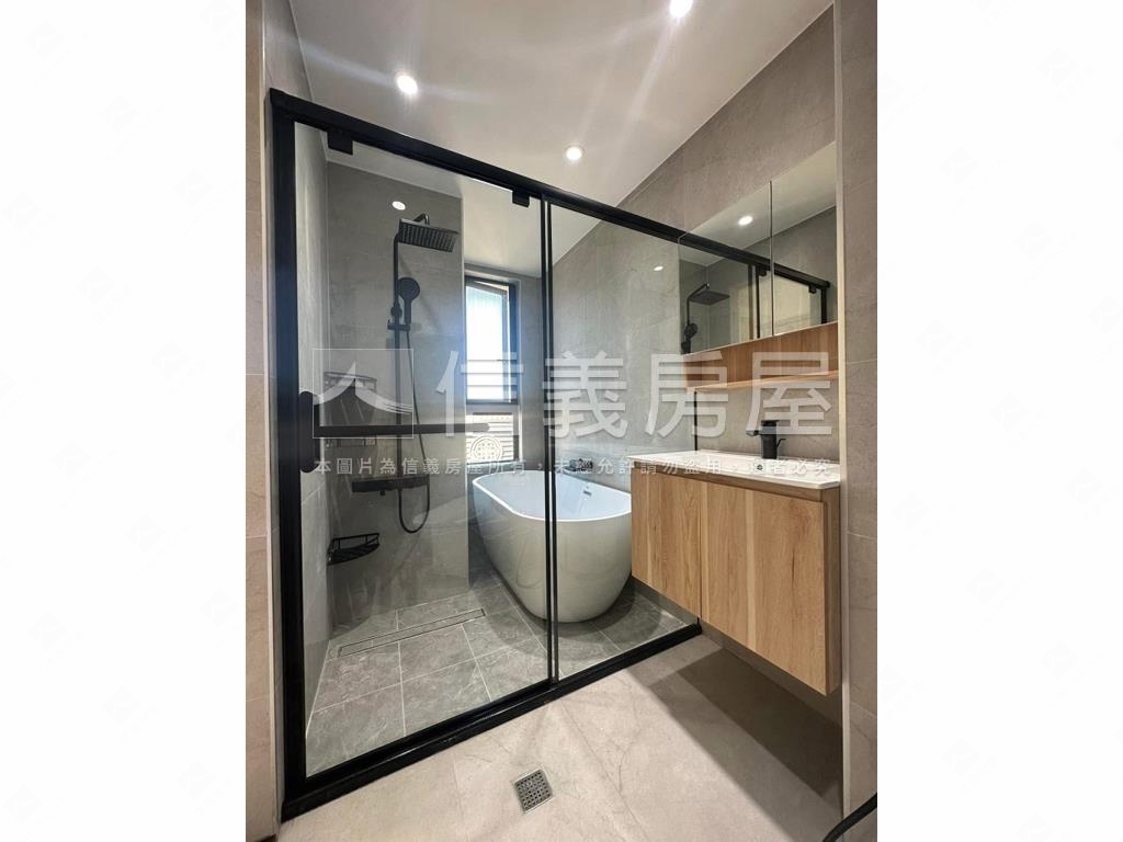 名軒快樂家景觀裝潢４房房屋室內格局與周邊環境