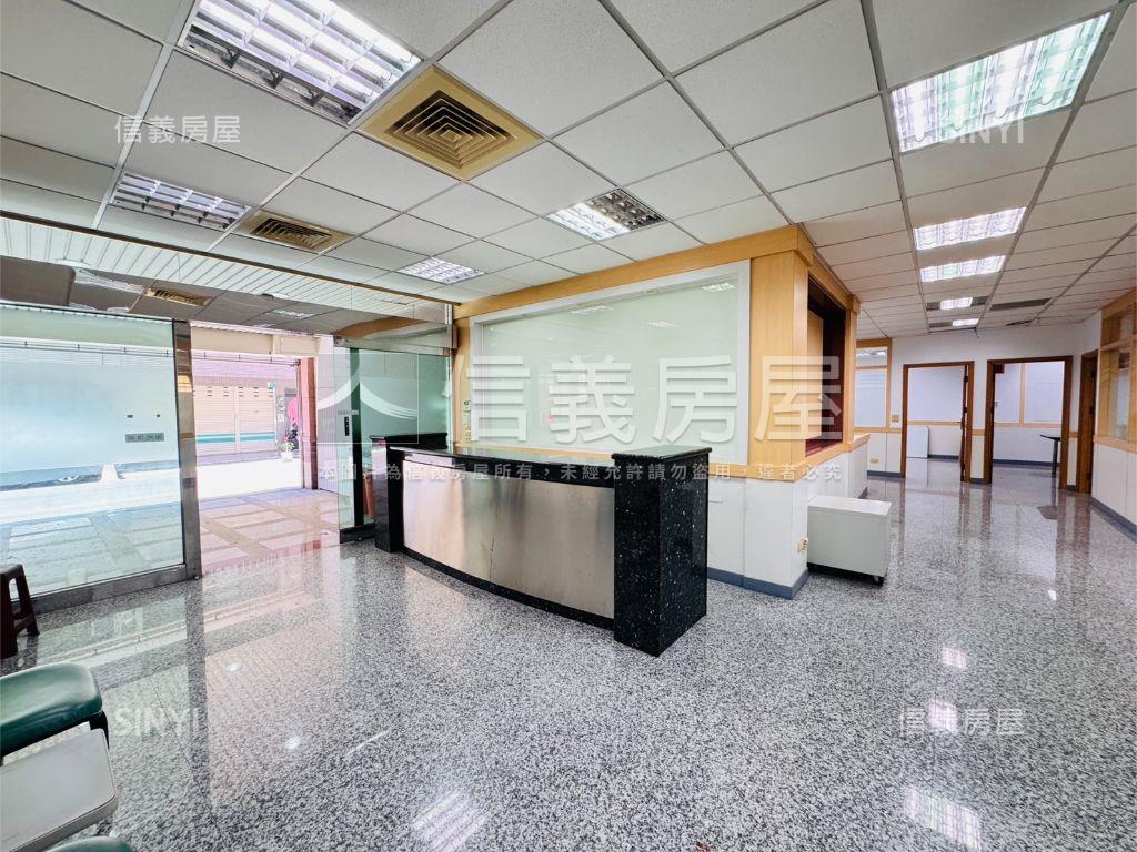 崇善面寬約十九米企業總部房屋室內格局與周邊環境