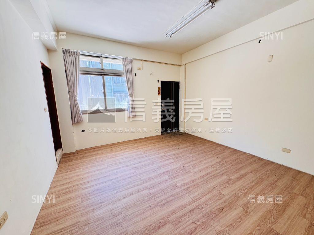 崇善面寬約十九米企業總部房屋室內格局與周邊環境