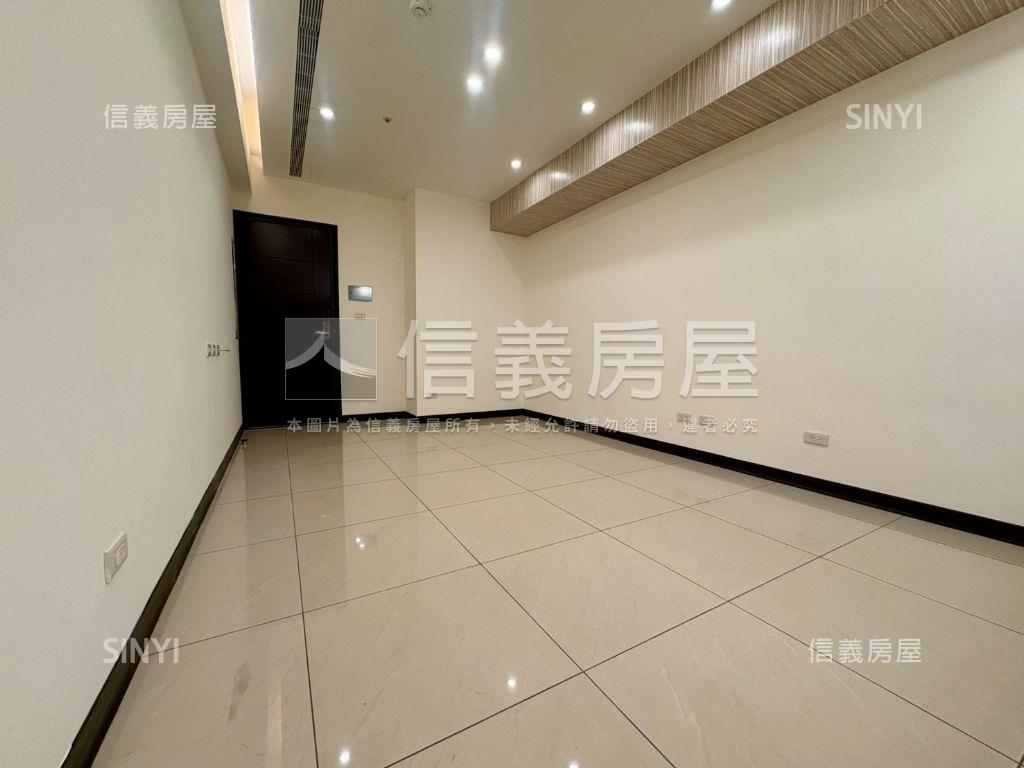 江翠ＯＮＥ兩房車位房屋室內格局與周邊環境
