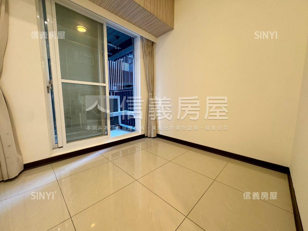 江翠ＯＮＥ兩房車位房屋室內格局與周邊環境