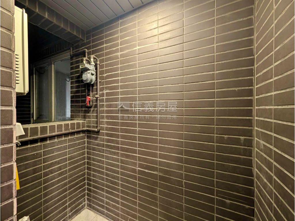 重劃區首購優質兩房車位房屋室內格局與周邊環境