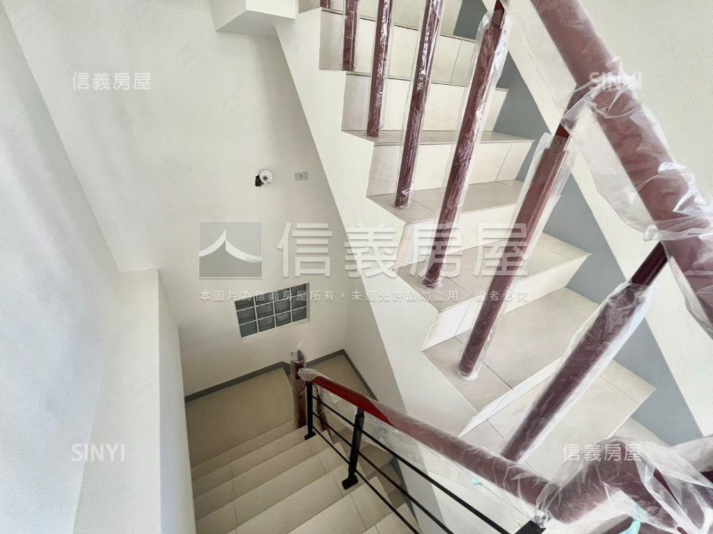 南屯全新臨路透天房屋室內格局與周邊環境