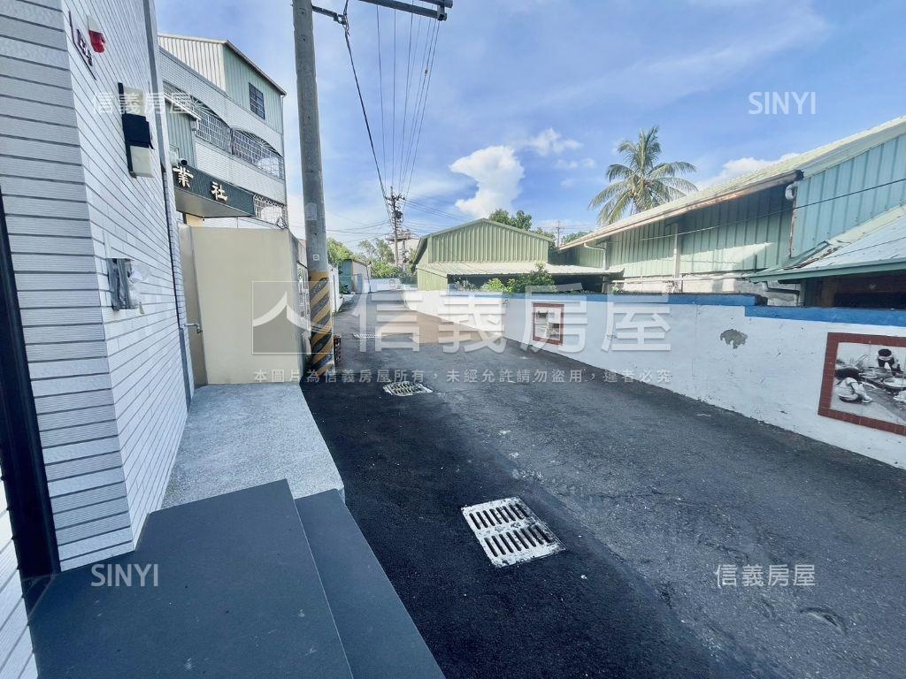 南屯全新臨路透天房屋室內格局與周邊環境