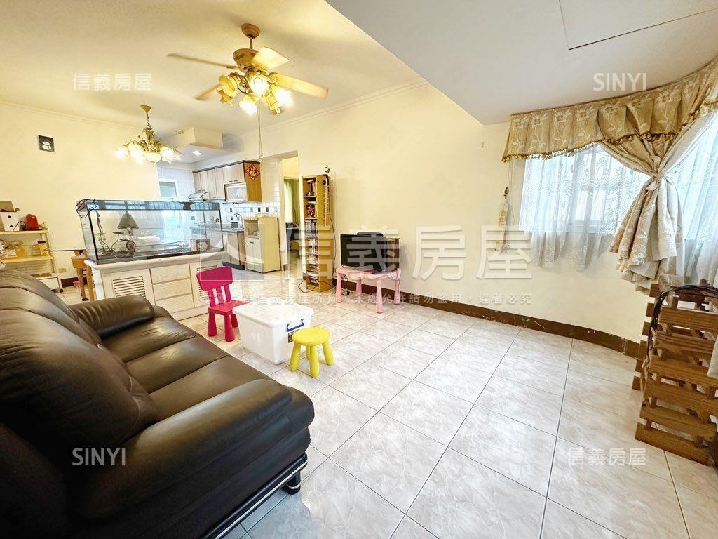 陽明學區經典邊間兩房房屋室內格局與周邊環境