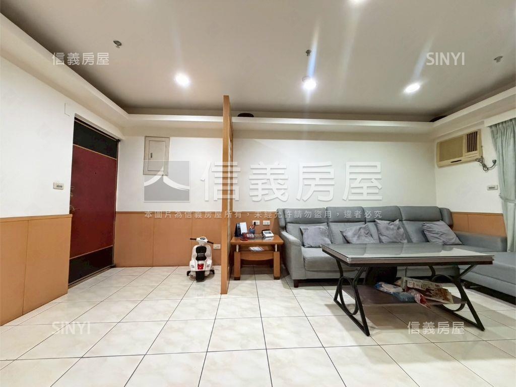 霸氣金角三房有車位房屋室內格局與周邊環境