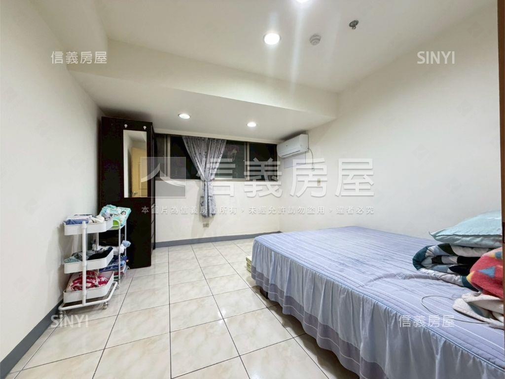 霸氣金角三房有車位房屋室內格局與周邊環境