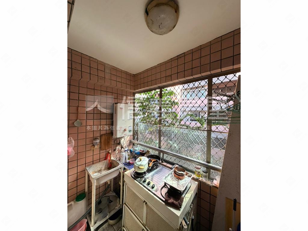 三采店面附車位金雞母房屋室內格局與周邊環境