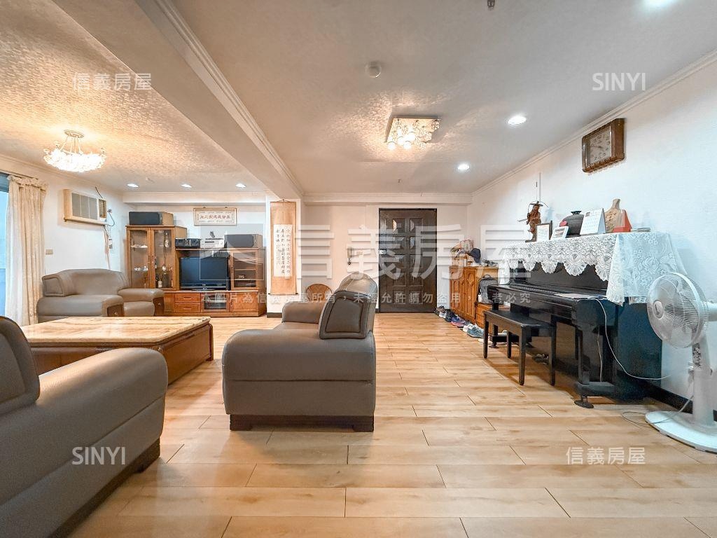 【次頂樓】邊間採光有管理房屋室內格局與周邊環境