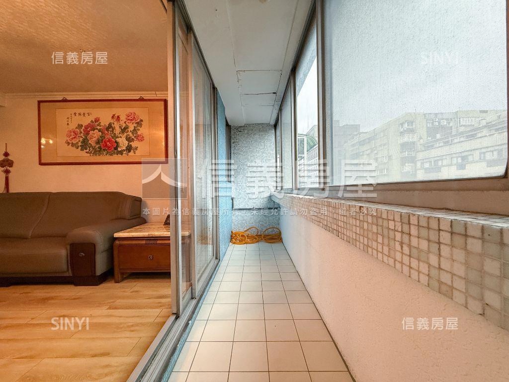 【次頂樓】邊間採光有管理房屋室內格局與周邊環境