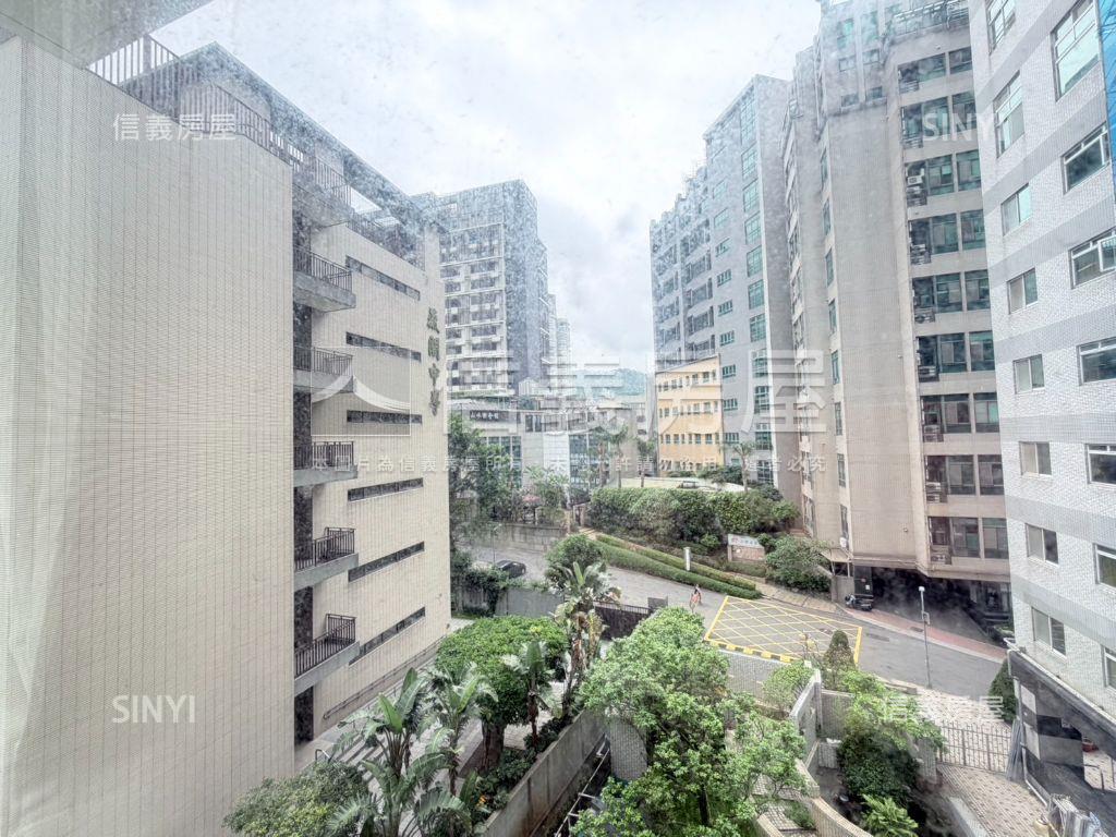 捷運旁低總價電梯３房房屋室內格局與周邊環境