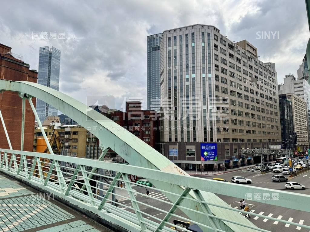 忠孝市府鋼骨高樓景觀辦公房屋室內格局與周邊環境