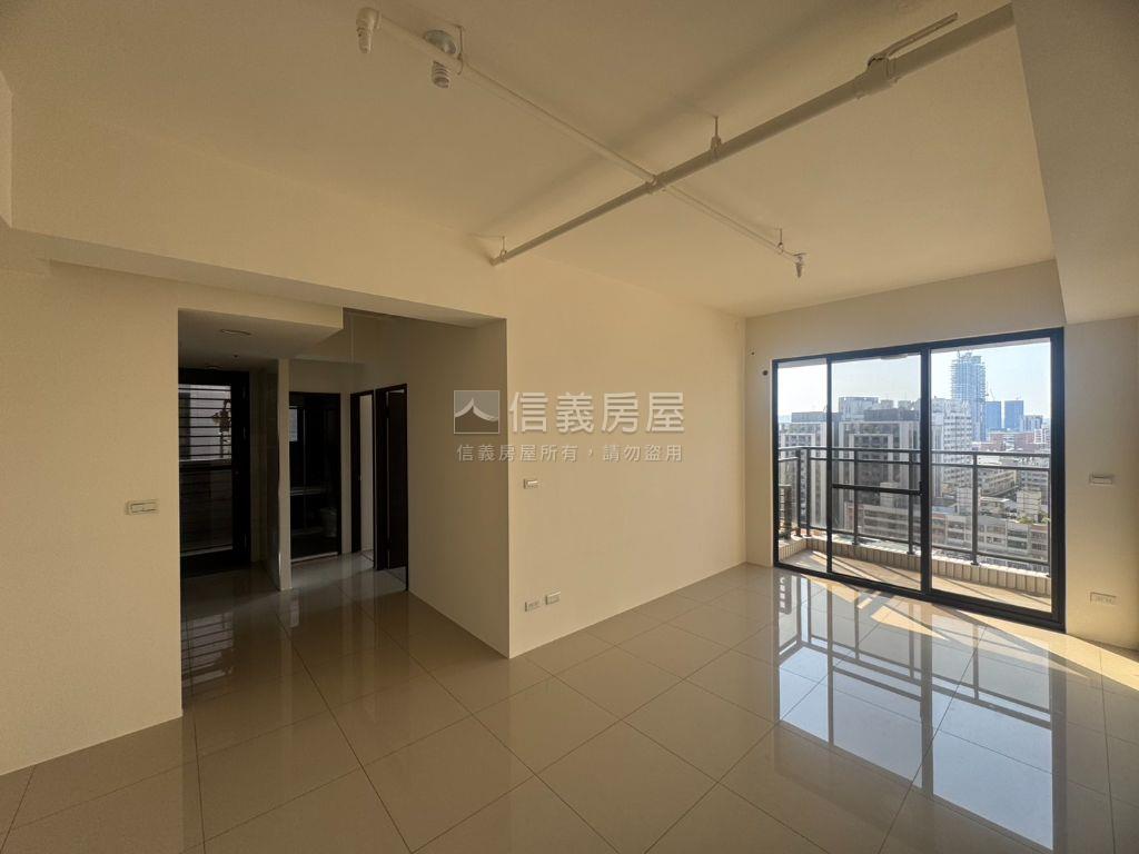鼎佳光曦兩房頂樓帝王戶房屋室內格局與周邊環境