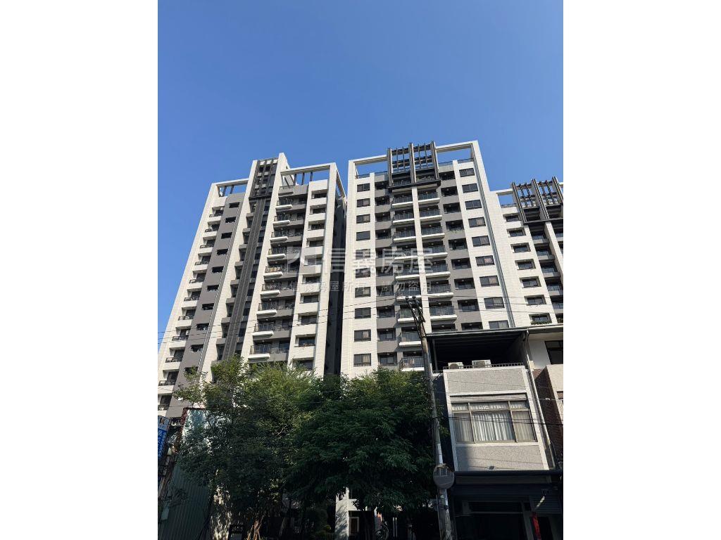 鼎佳光曦兩房頂樓帝王戶房屋室內格局與周邊環境