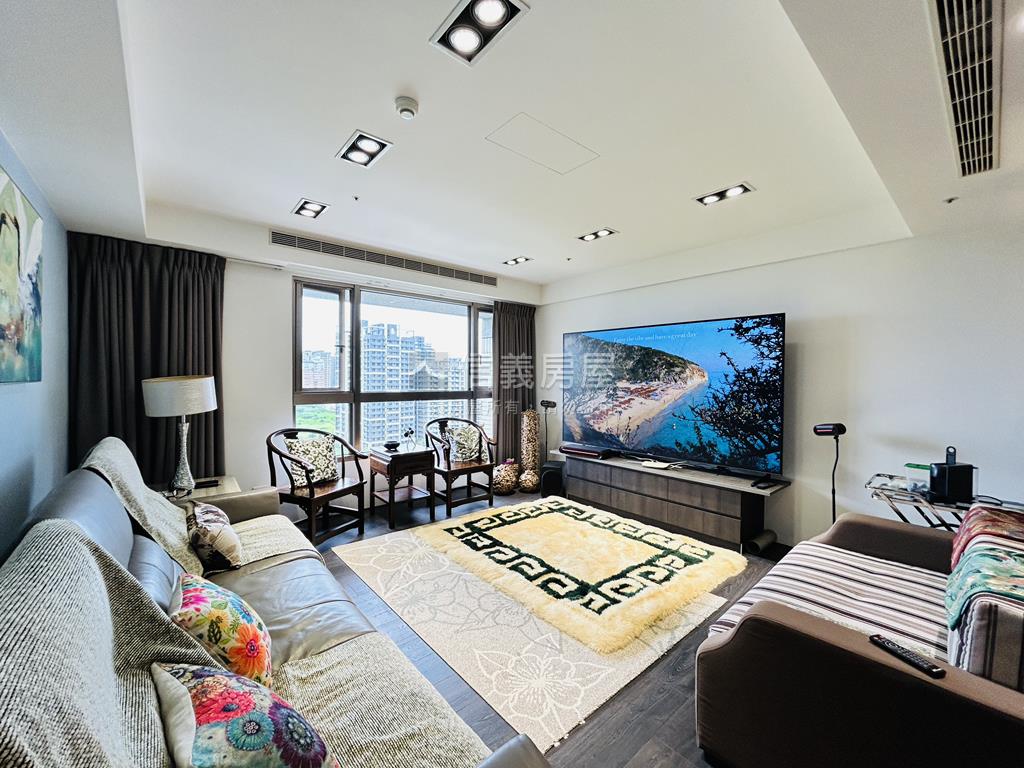 理想家頂樓豪華裝潢景觀房房屋室內格局與周邊環境