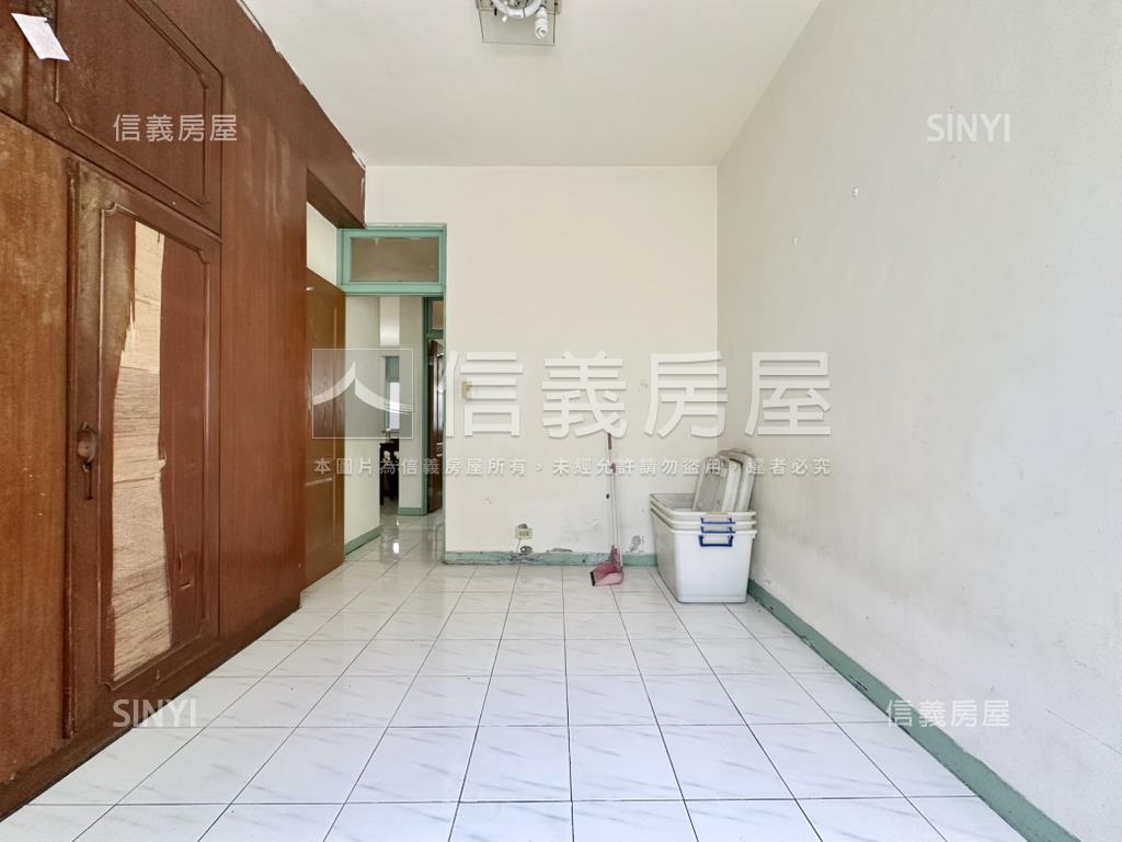 中正路公寓三樓房屋室內格局與周邊環境