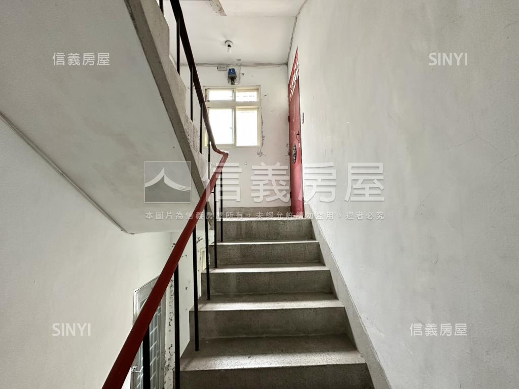 中正路公寓三樓房屋室內格局與周邊環境