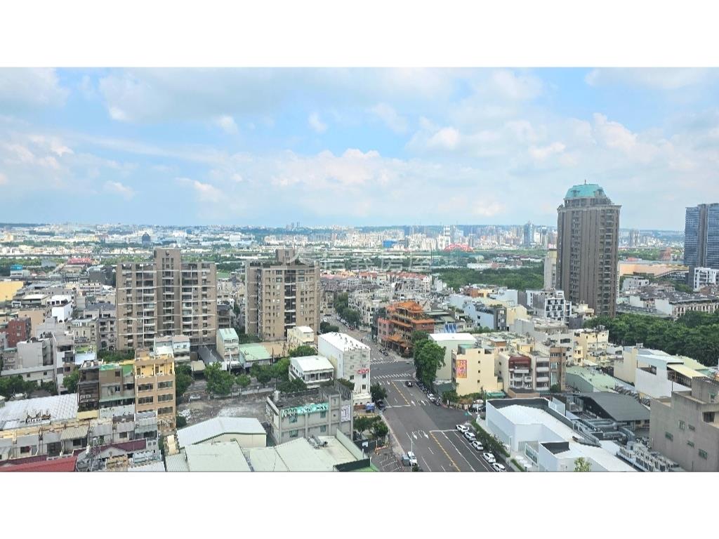 ＣＢＤ高樓視野附平車房屋室內格局與周邊環境