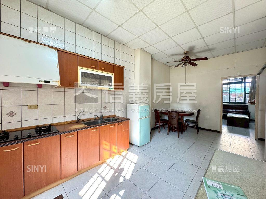 松竹商圈！１２米活路透天房屋室內格局與周邊環境