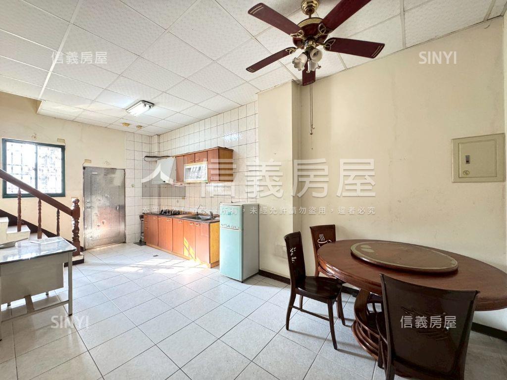 松竹商圈！１２米活路透天房屋室內格局與周邊環境