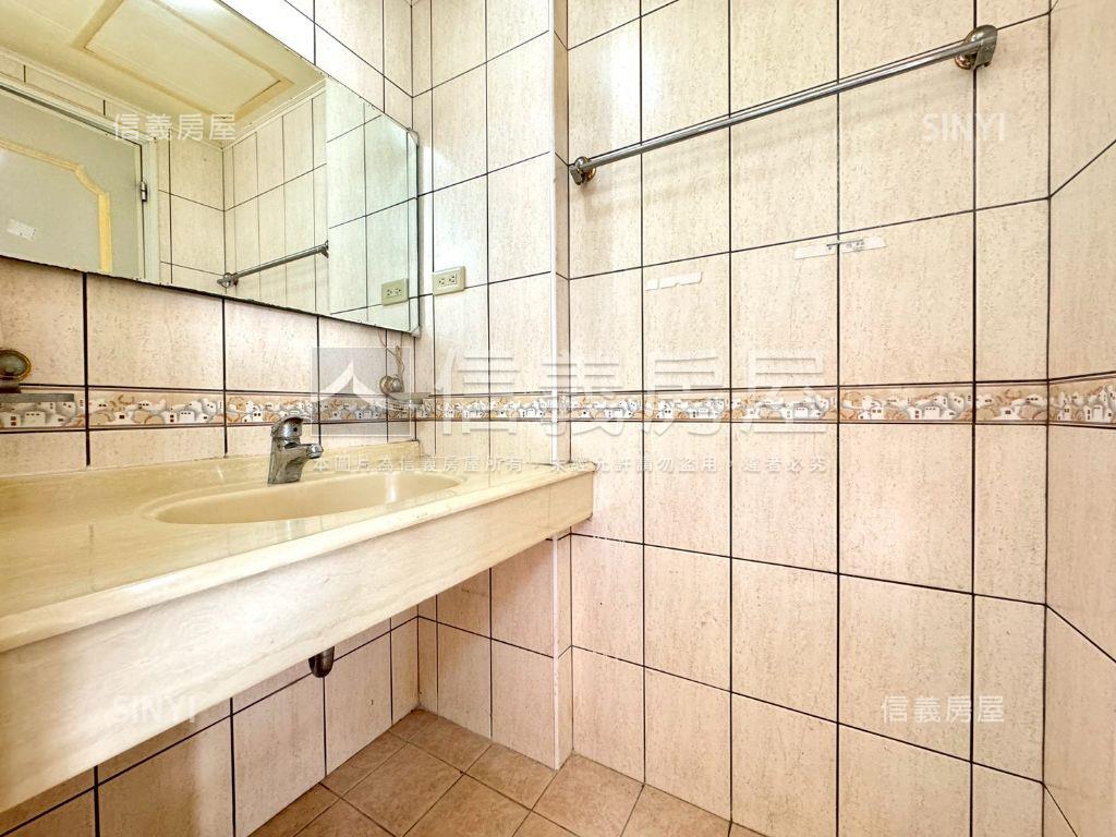 松竹商圈！１２米活路透天房屋室內格局與周邊環境