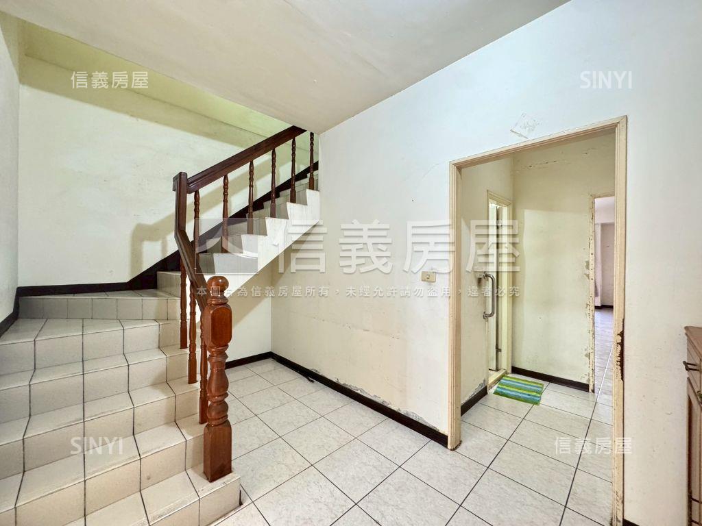 松竹商圈！１２米活路透天房屋室內格局與周邊環境