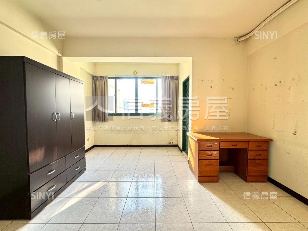 松竹商圈！１２米活路透天房屋室內格局與周邊環境