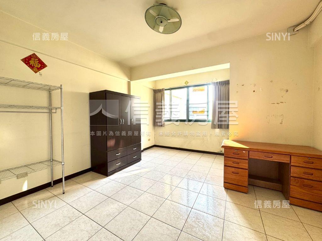 松竹商圈！１２米活路透天房屋室內格局與周邊環境