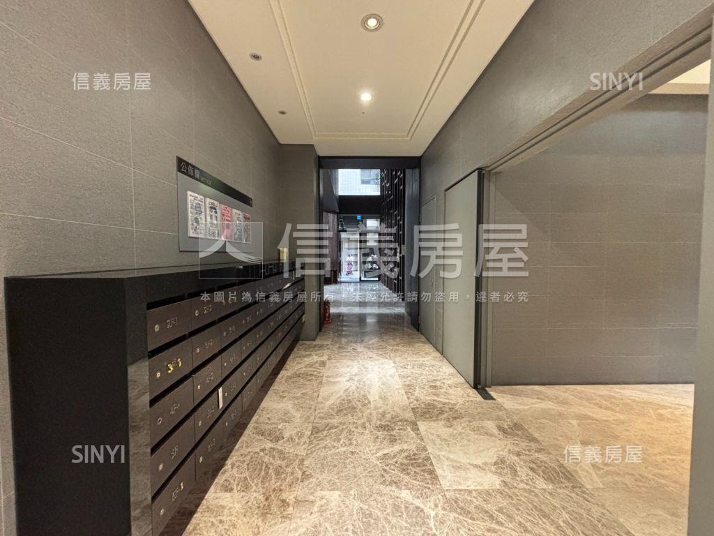 高工商圈黃金收租店面Ｂ房屋室內格局與周邊環境