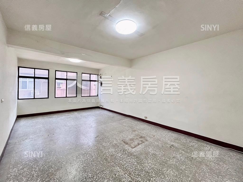 竹北臨路透店改裝宿舍首選房屋室內格局與周邊環境