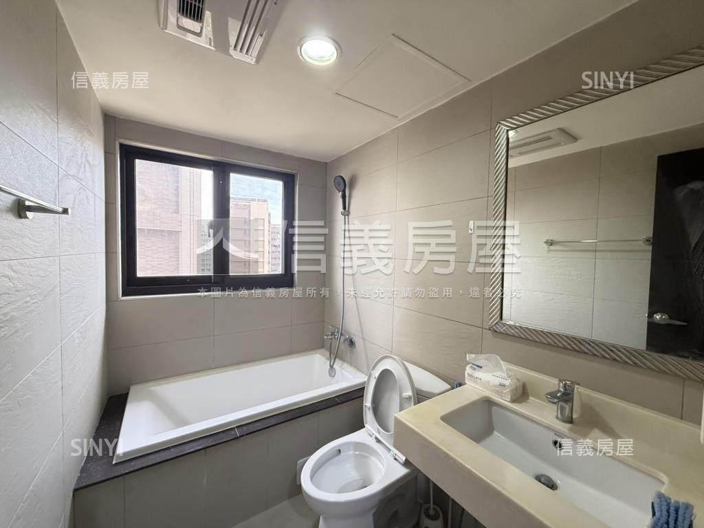 八擴高樓景觀三房車位房屋室內格局與周邊環境