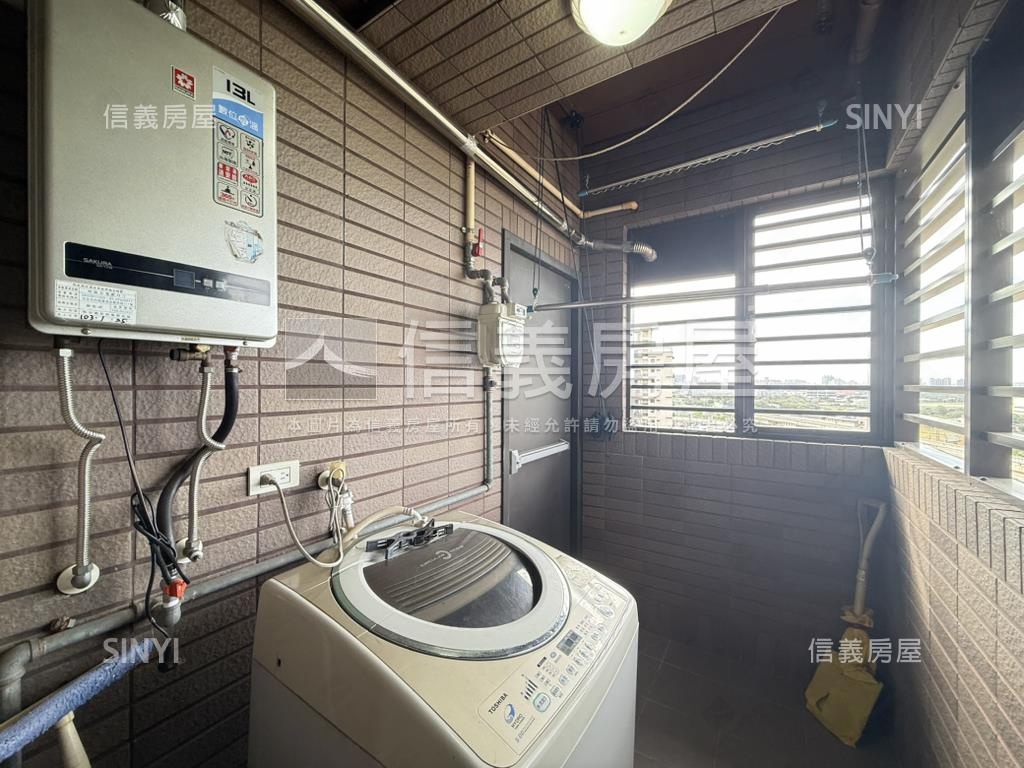 八擴高樓景觀三房車位房屋室內格局與周邊環境