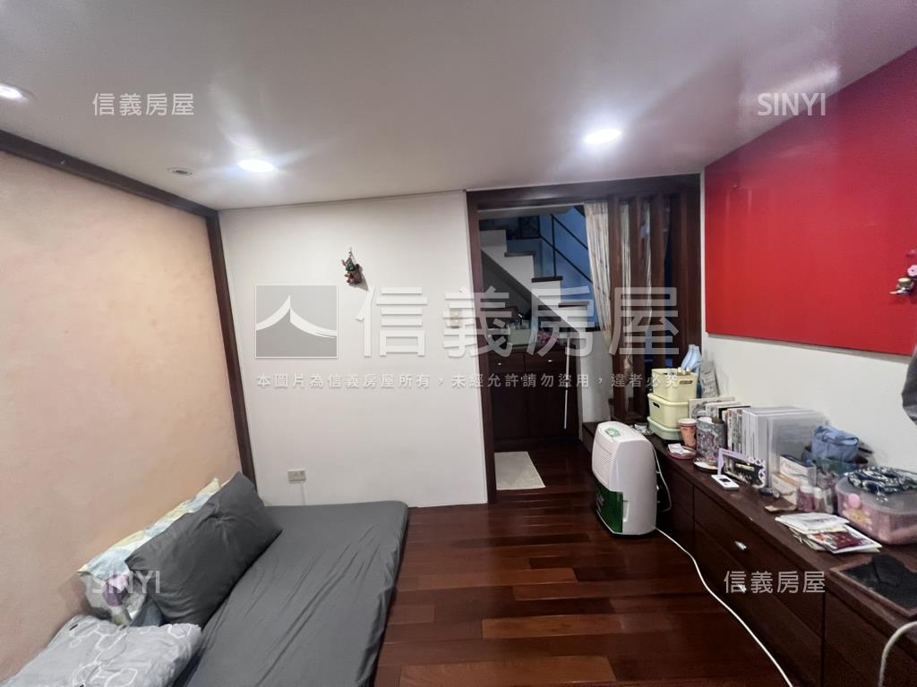 近公園國賓藝術採光美屋房屋室內格局與周邊環境