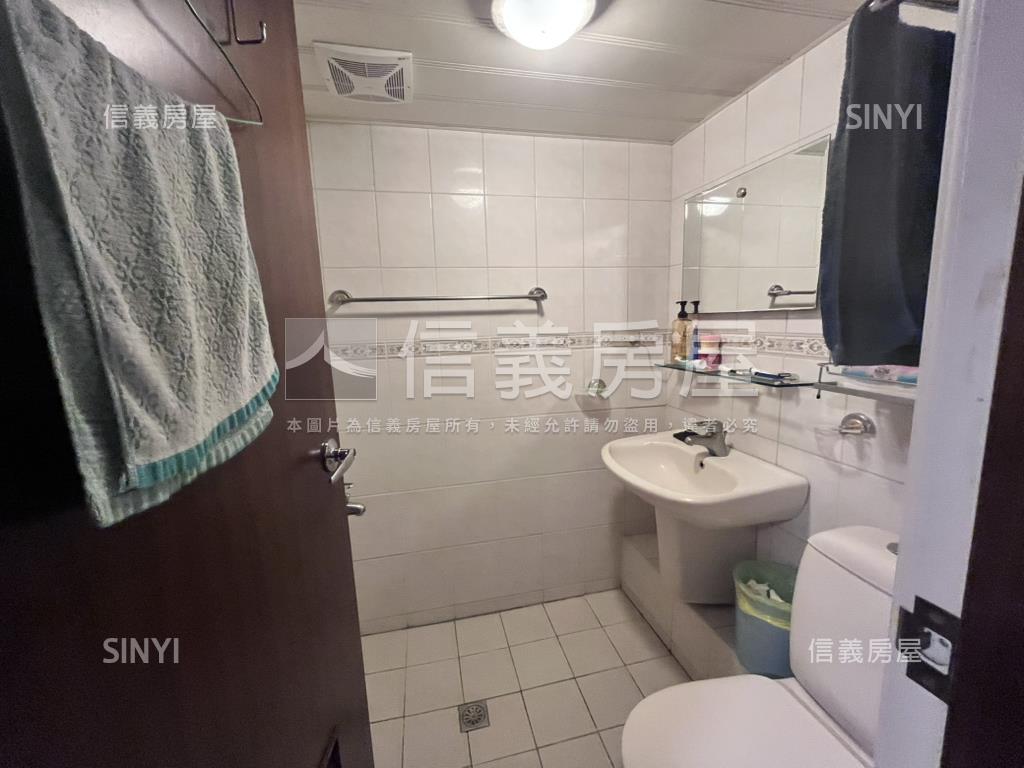 近公園國賓藝術採光美屋房屋室內格局與周邊環境