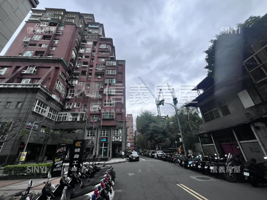 近公園國賓藝術採光美屋房屋室內格局與周邊環境