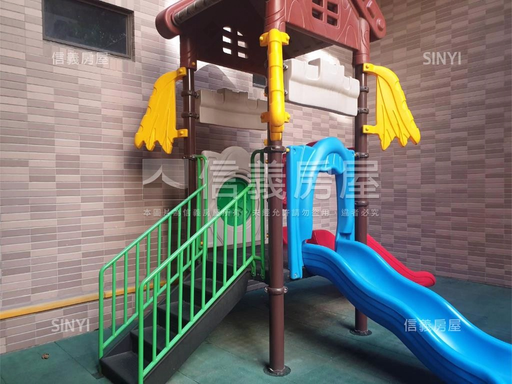公園大道稀有兩房房屋室內格局與周邊環境