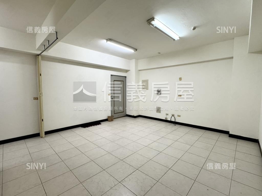 仁和商圈邊間採光四房房屋室內格局與周邊環境