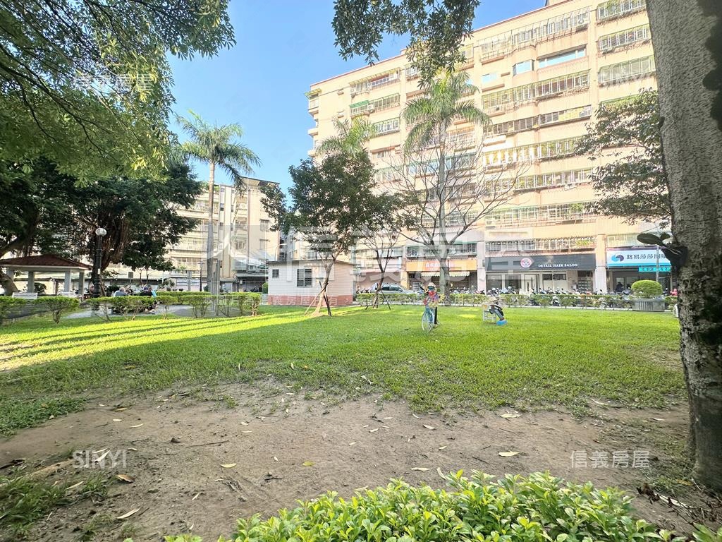 景安捷運公園採光二樓房屋室內格局與周邊環境
