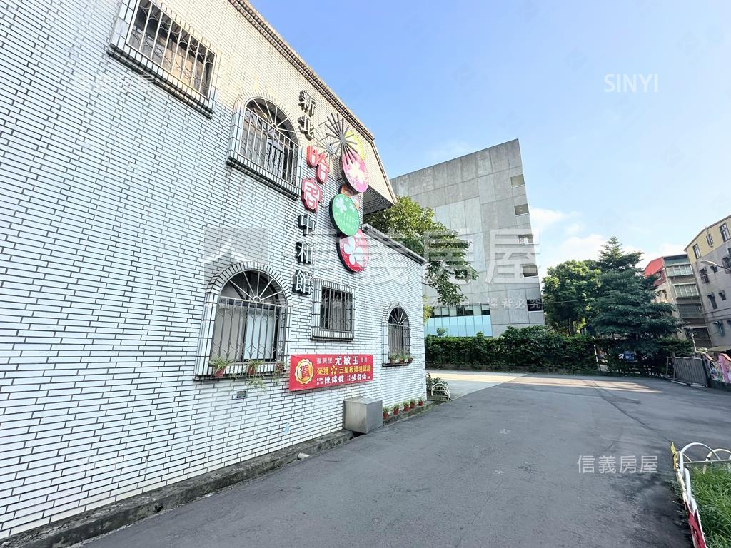 景安捷運公園採光二樓房屋室內格局與周邊環境
