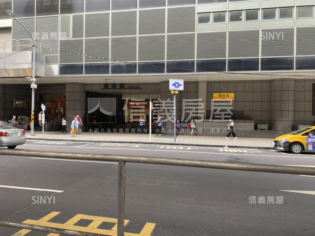景安捷運公園採光二樓房屋室內格局與周邊環境