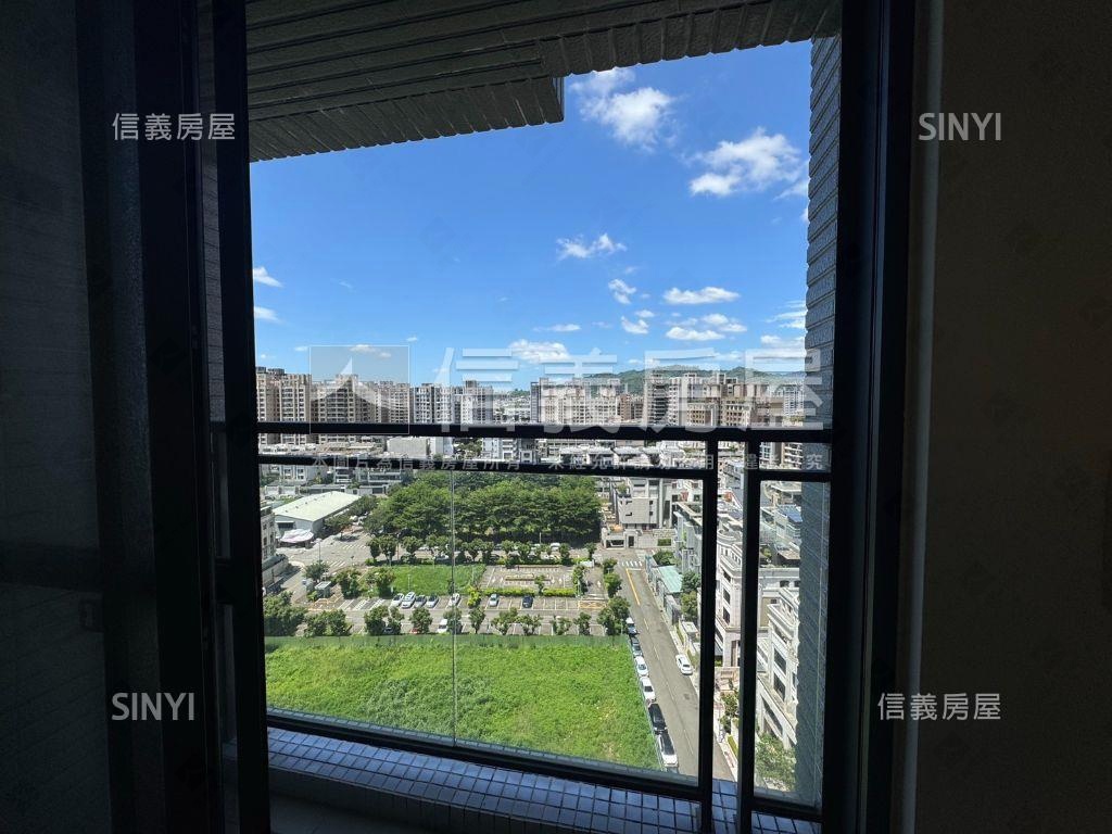 高樓視野戶兩房車位房屋室內格局與周邊環境