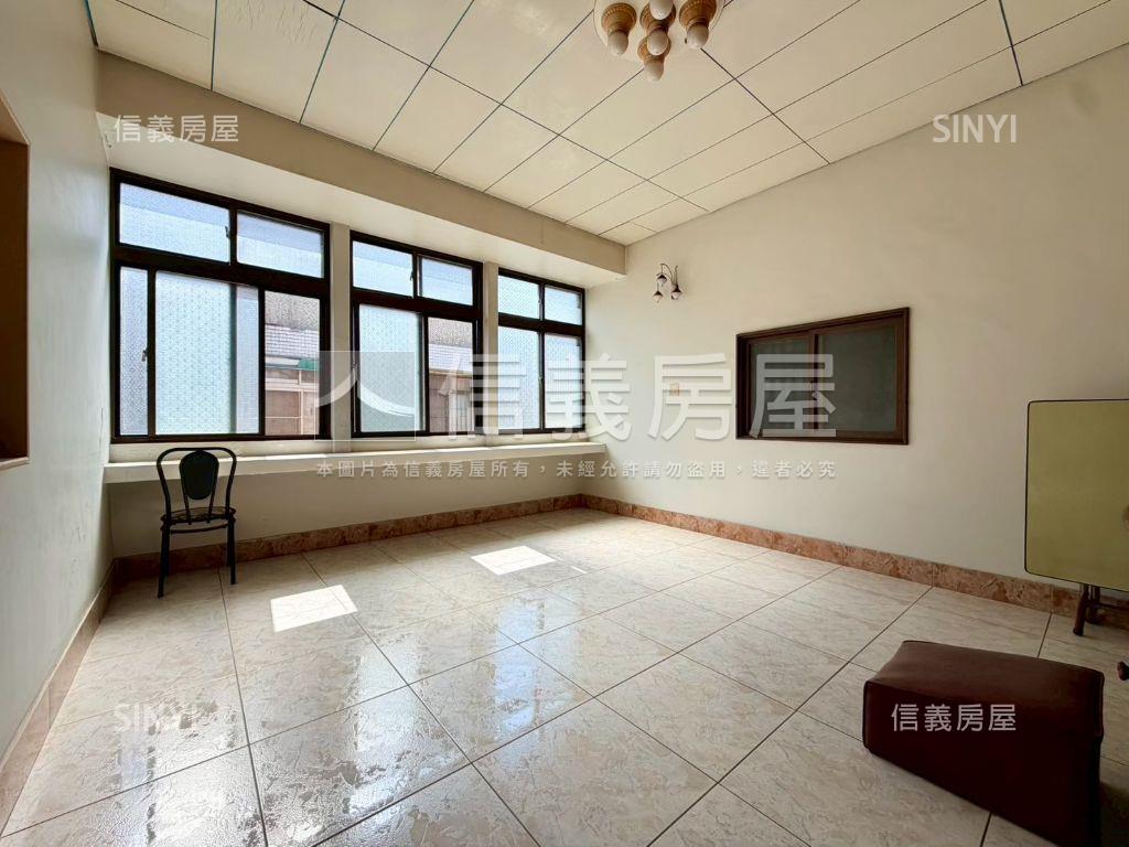 中西區｜雙城區文賢透天Ａ房屋室內格局與周邊環境