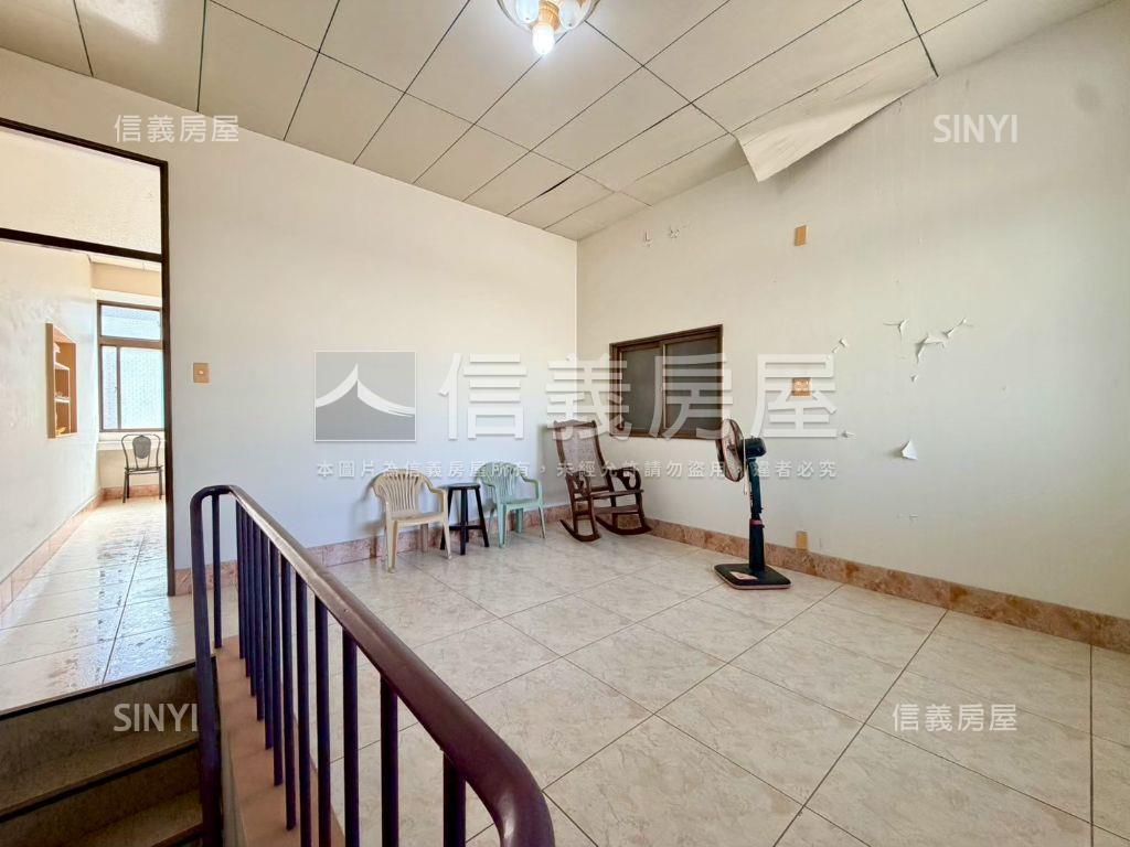 中西區｜雙城區文賢透天Ａ房屋室內格局與周邊環境