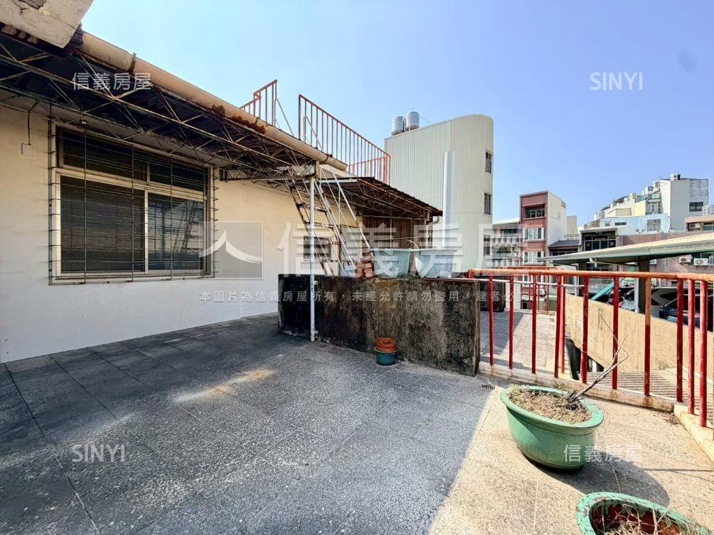 中西區｜雙城區文賢透天Ａ房屋室內格局與周邊環境