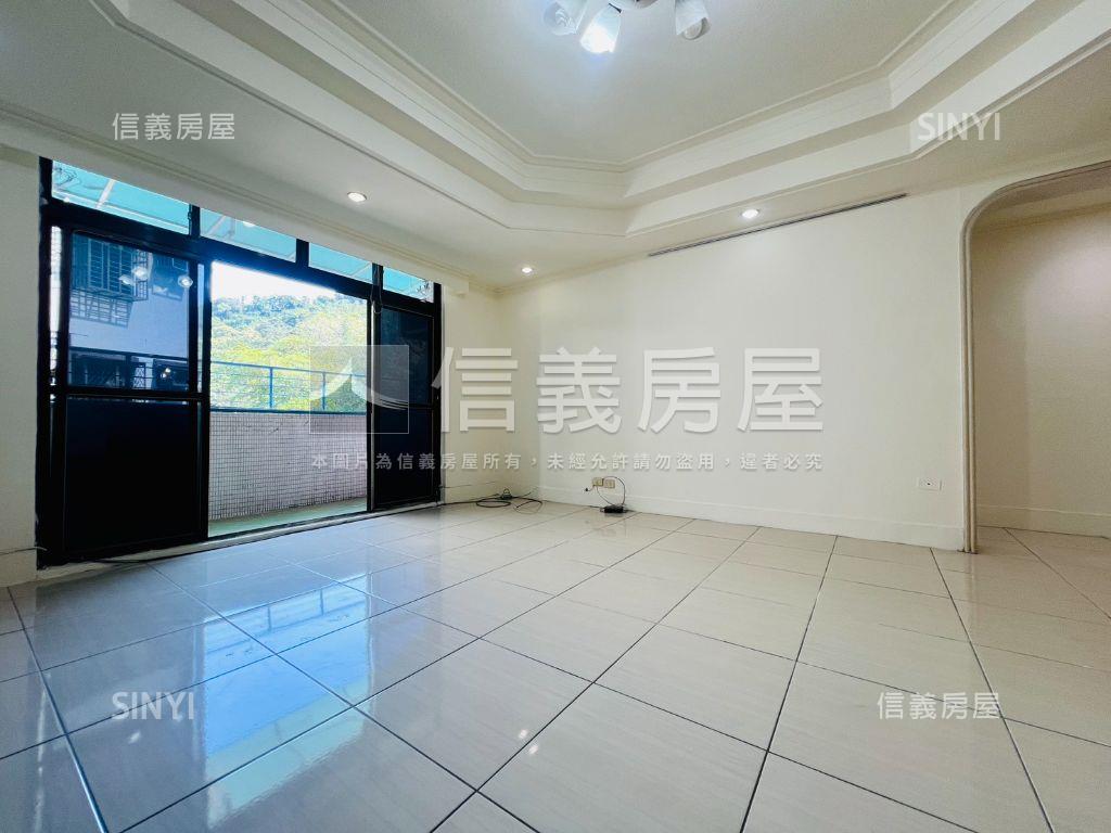 ✿景華街捷運面寬大邊間✿房屋室內格局與周邊環境